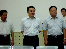 2005年9月 济南市历城区委书记谭延伟莅临集团检查工作